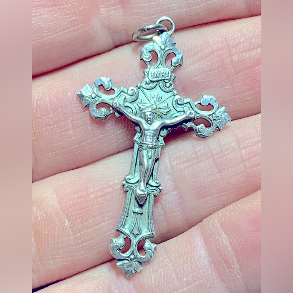 Cross necklace pendant. Sterling silver.